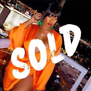 Priveè Label Orange  satin twist dress